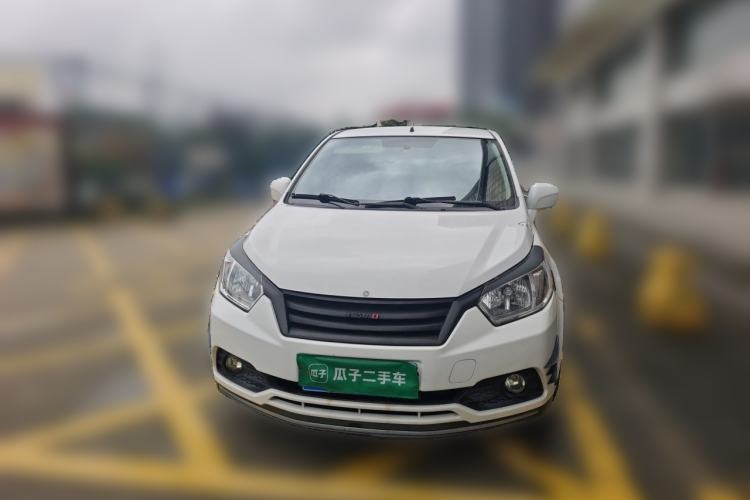 Used Venucia R50 2015 1.6L Automatic Fashion Edition Front