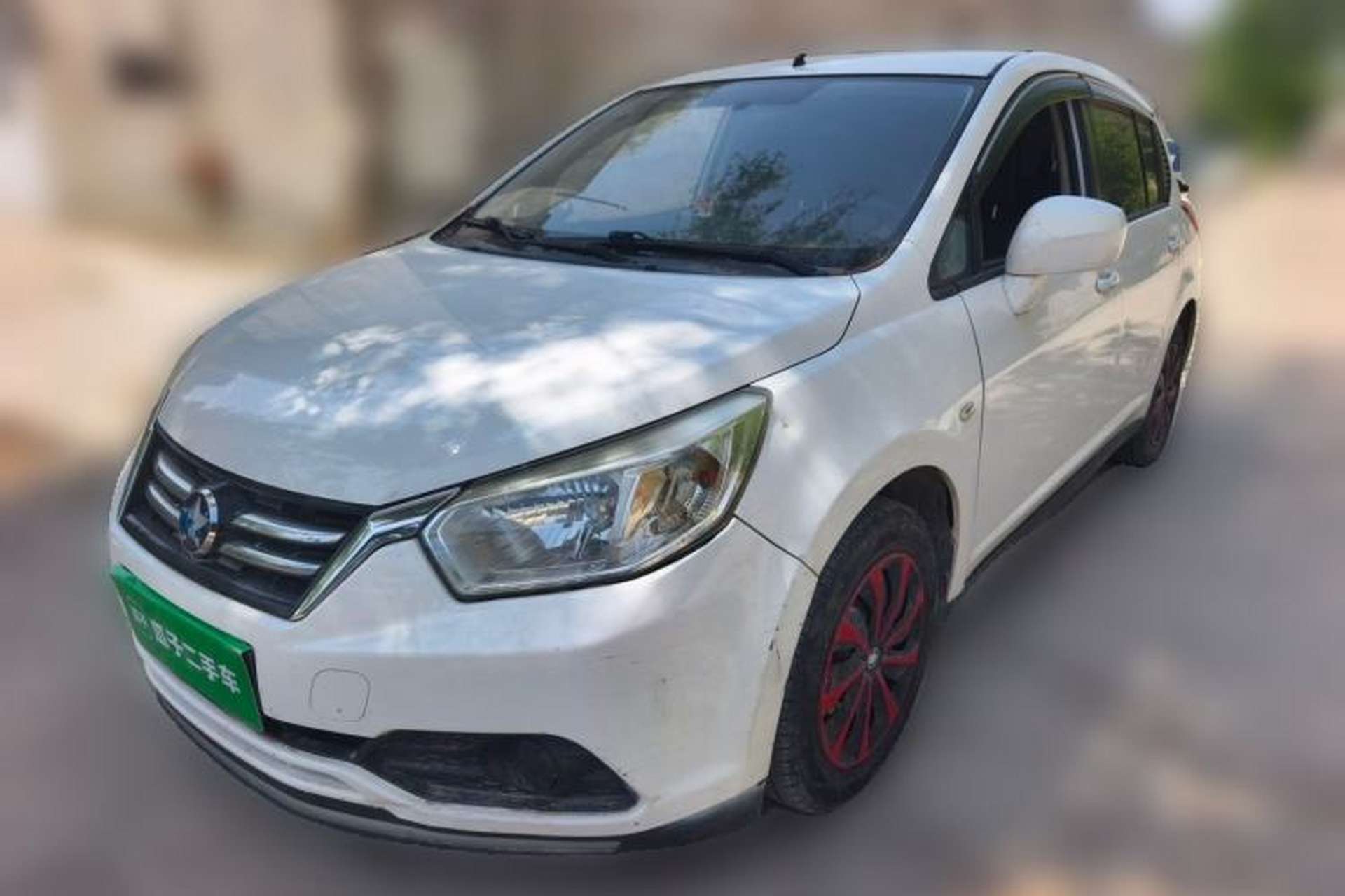 Used Venucia R50 2015 1.6L Manual Fashion Edition Front Left 45 Deg
