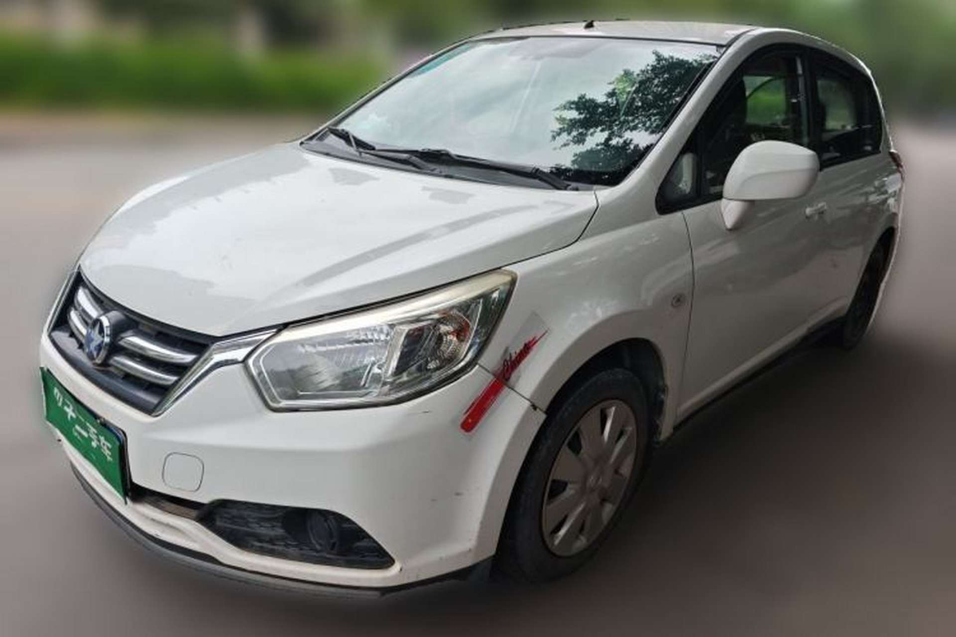 Used Venucia R50 2015 1.6L Manual Fashion Edition Front Left 45 Deg
