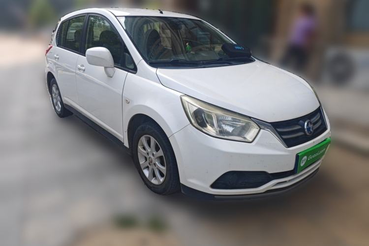Used Venucia R50 2015 1.6L Manual Fashion Edition Front Right 45 Deg
