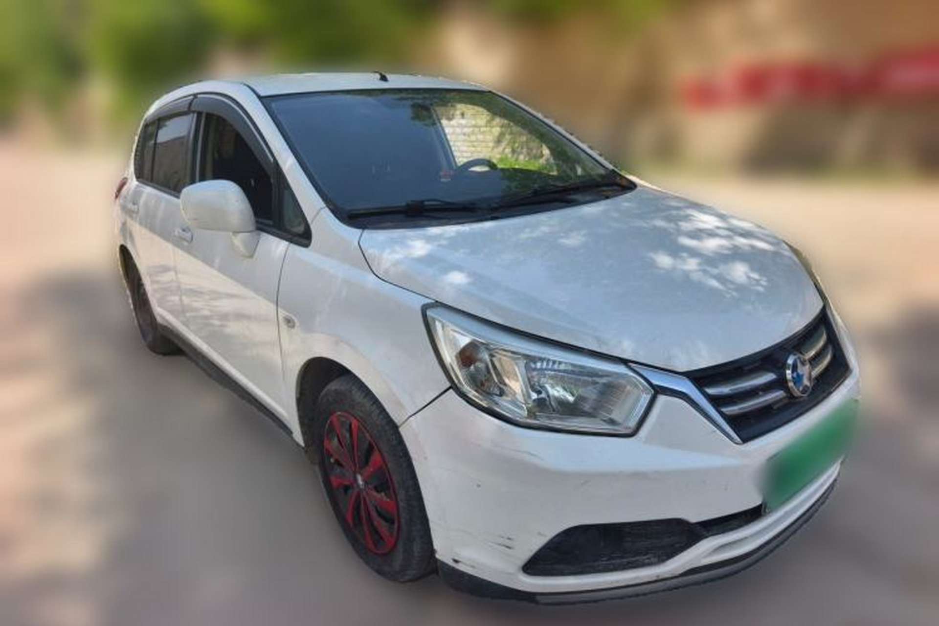 Used Venucia R50 2015 1.6L Manual Fashion Edition Front Right 45 Deg