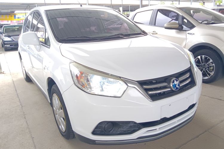 Used Venucia R50 2015 1.6L Manual Fashion Edition Front Right 45 Deg