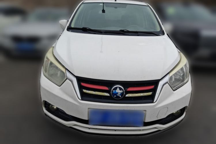 Used Venucia R50 2015 1.6L Automatic Fashion Edition Front