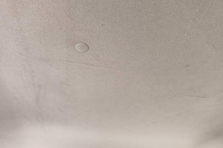Used Venucia R50 2015 1.6L Automatic Fashion Edition Headliner