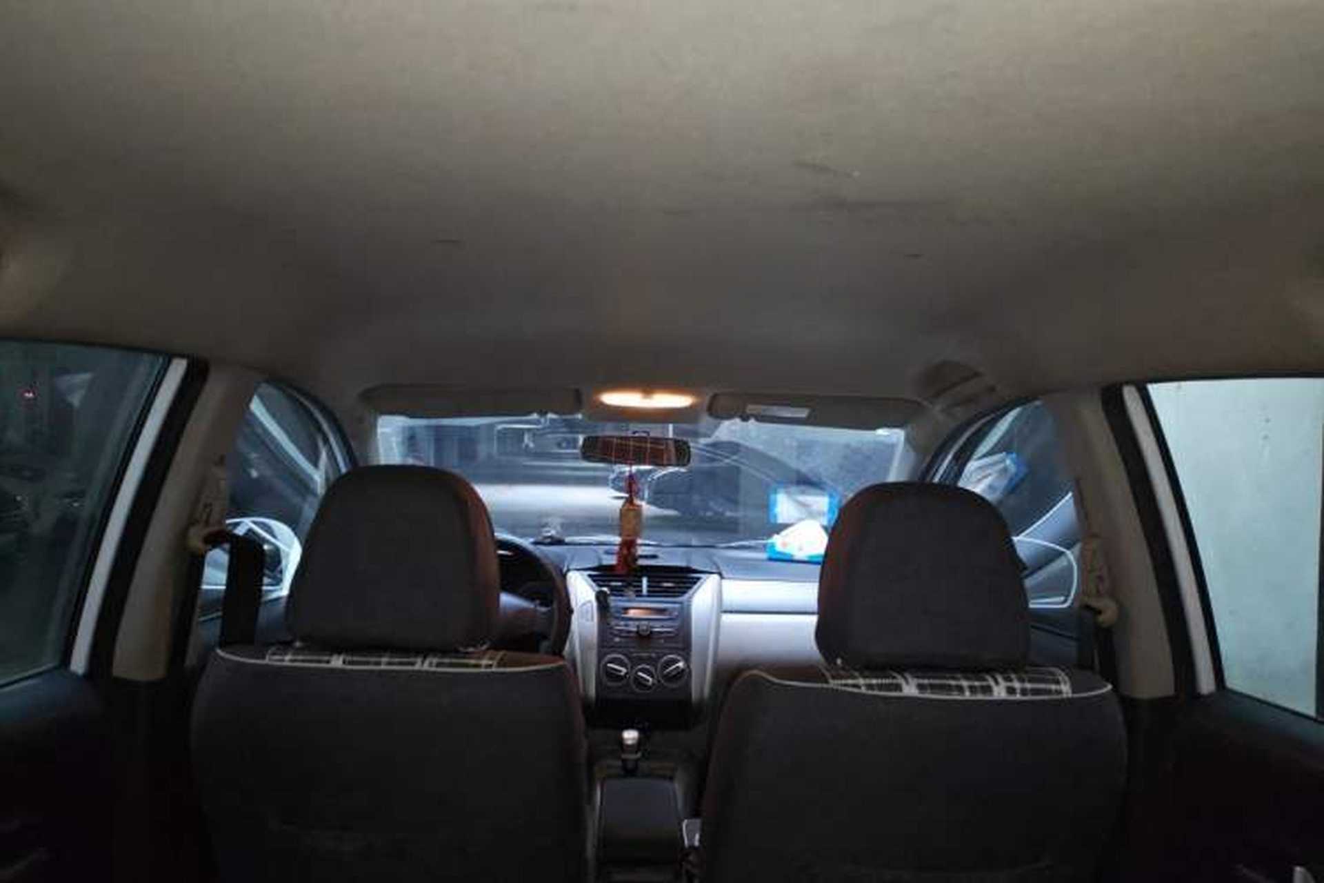 Used Venucia R50 2015 1.6L Manual Fashion Edition Headliner