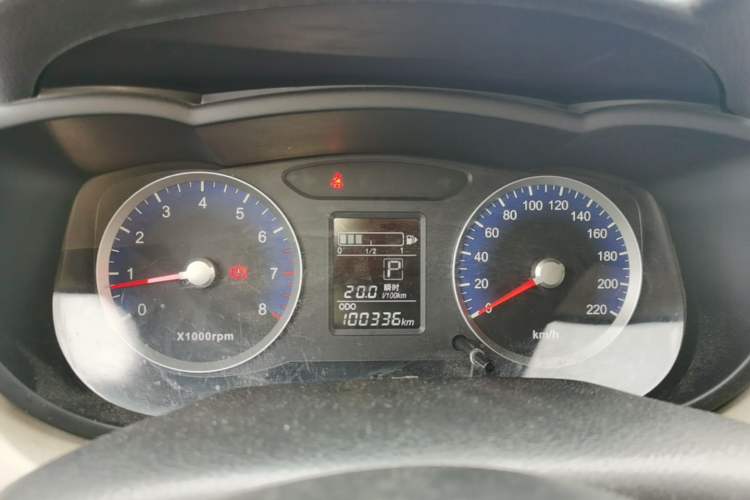 Used Venucia R50 2015 1.6L Automatic Luxury Edition Instrument Cluster