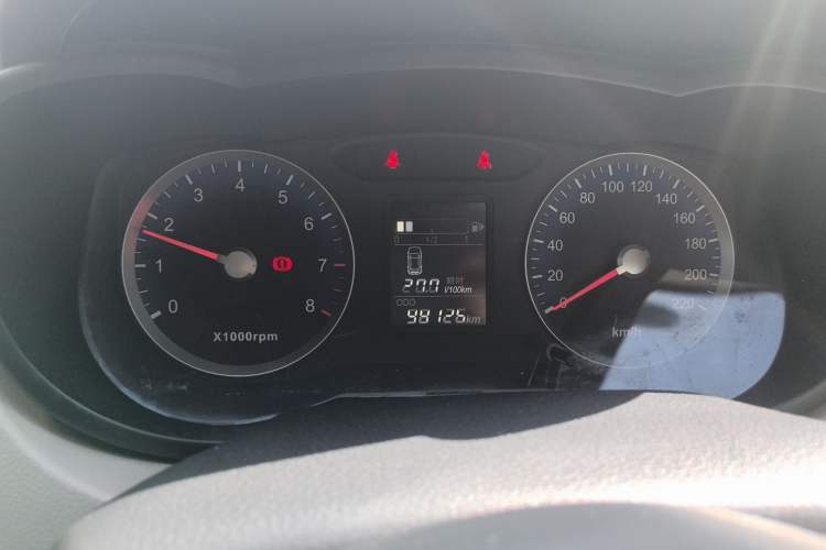 Used Venucia R50 2015 1.6L Manual Fashion Edition Instrument Cluster