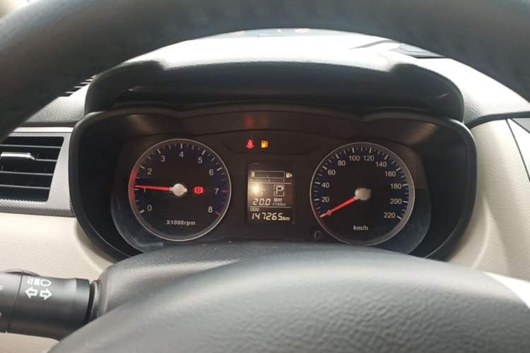 Used Venucia R50 2015 1.6L Automatic Luxury Edition Instrument Cluster