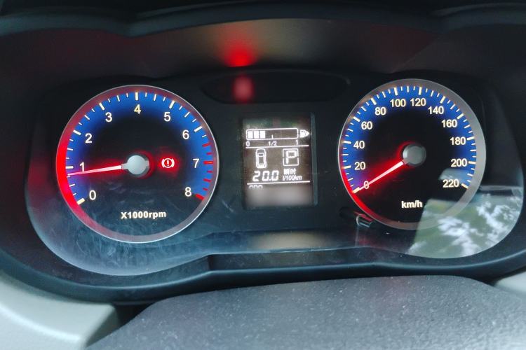 Used Venucia R50 2015 1.6L Automatic Fashion Edition Instrument Cluster