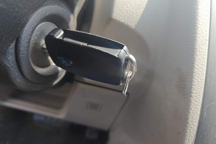 Used Venucia R50 2015 1.6L Automatic Fashion Edition Interior 1
