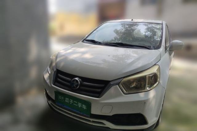 Venucia R50 2015 1.6L Manual Fashion Edition usata