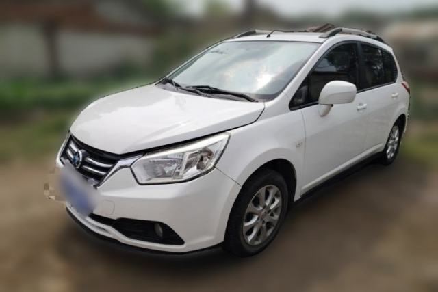 Used Venucia R50 2015 1.6L Manual Luxury Edition