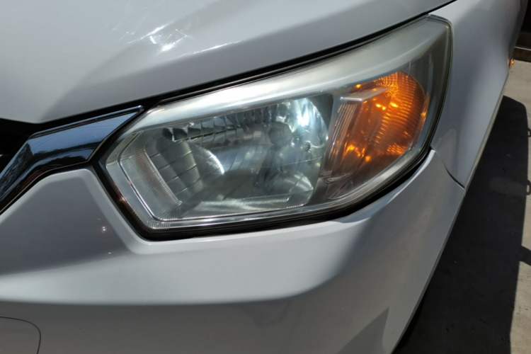 Used Venucia R50 2015 1.6L Manual Fashion Edition Left Front Headlight