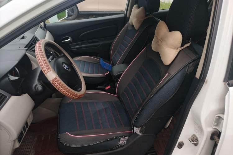 Used Venucia R50 2015 1.6L Automatic Fashion Edition Left Front Seat