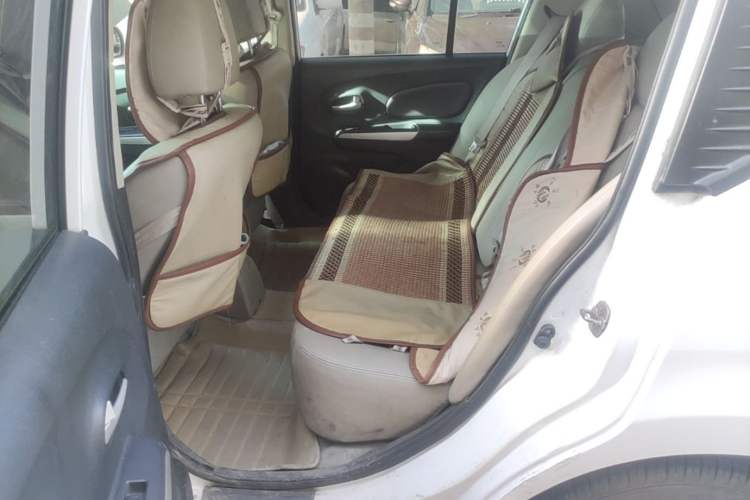 Used Venucia R50 2015 1.6L Manual Luxury Edition Left Rear Seat
