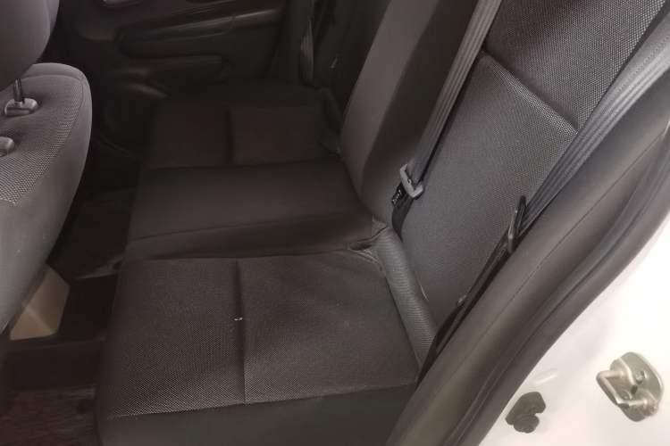 Used Venucia R50 2015 1.6L Automatic Fashion Edition Left Rear Seat