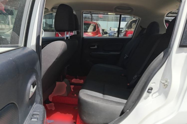 Used Venucia R50 2015 1.6L Automatic Fashion Edition Left Rear Seat