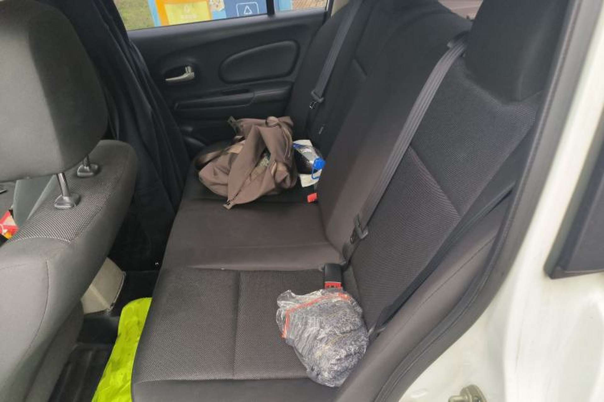 Used Venucia R50 2015 1.6L Automatic Fashion Edition Left Rear Seat