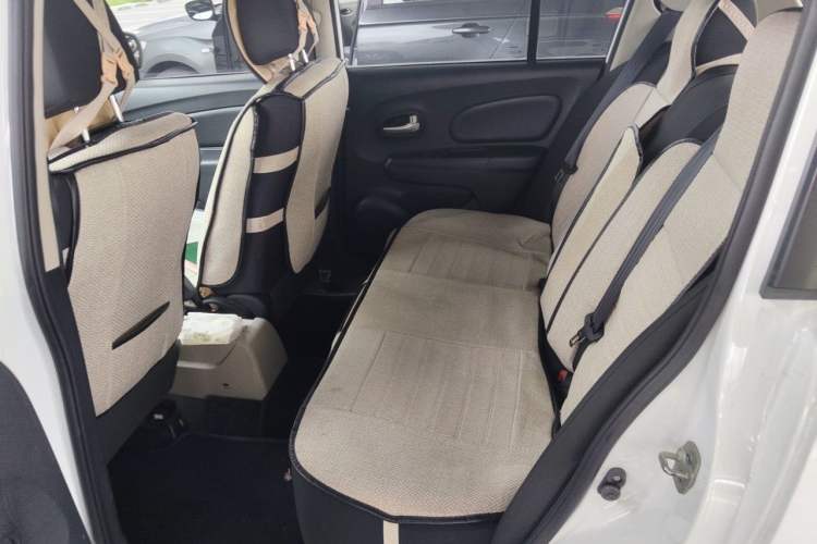 Used Venucia R50 2015 1.6L Manual Fashion Edition Left Rear Seat