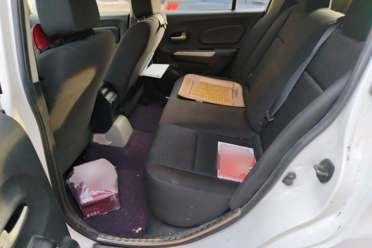 Used Venucia R50 2015 1.6L Automatic Fashion Edition Left Rear Seat