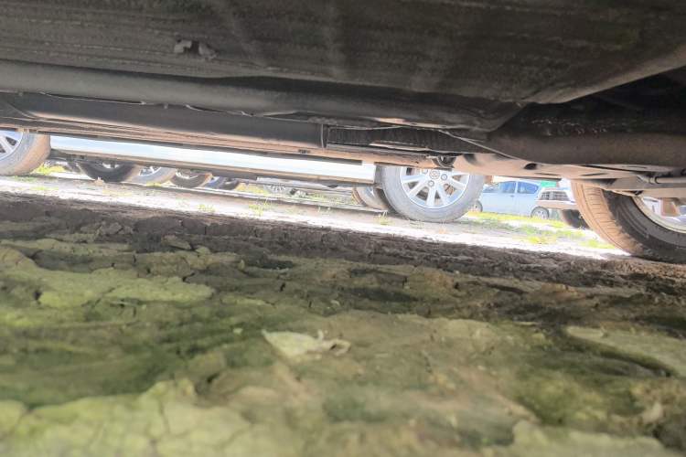 Used Venucia R50 2015 1.6L Manual Fashion Edition Left Side Sill