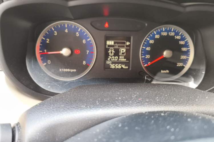 Used Venucia R50 2015 1.6L Automatic Fashion Edition Odometer Close Up