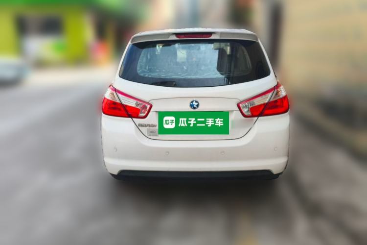 Used Venucia R50 2015 1.6L Automatic Fashion Edition Rear