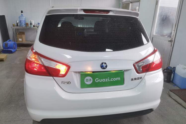 Used Venucia R50 2015 1.6L Automatic Fashion Edition Rear