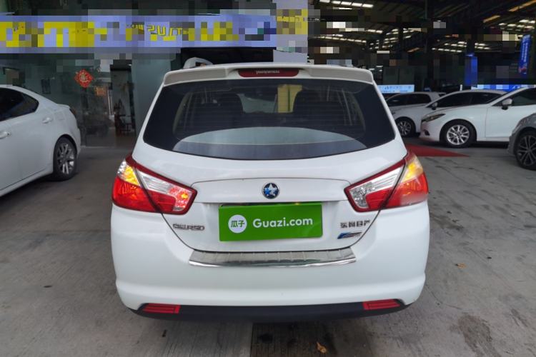 Used Venucia R50 2015 1.6L Automatic Fashion Edition Rear