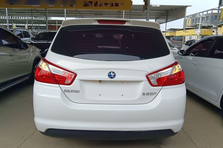 Used Venucia R50 2015 1.6L Manual Fashion Edition Rear
