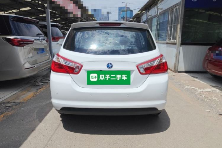 Used Venucia R50 2015 1.6L Automatic Fashion Edition Rear