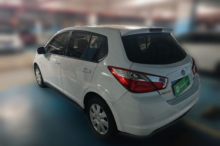 Used Venucia R50 2015 1.6L Automatic Fashion Edition Rear Left 45 Deg