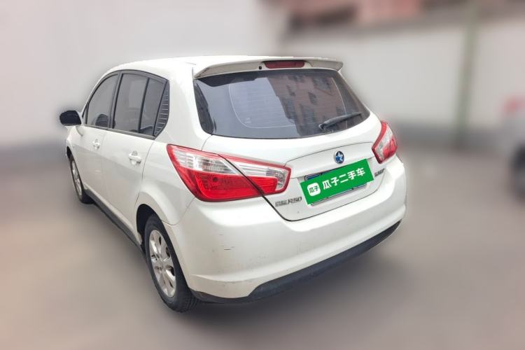 Used Venucia R50 2015 1.6L Manual Luxury Edition Rear Left 45 Deg