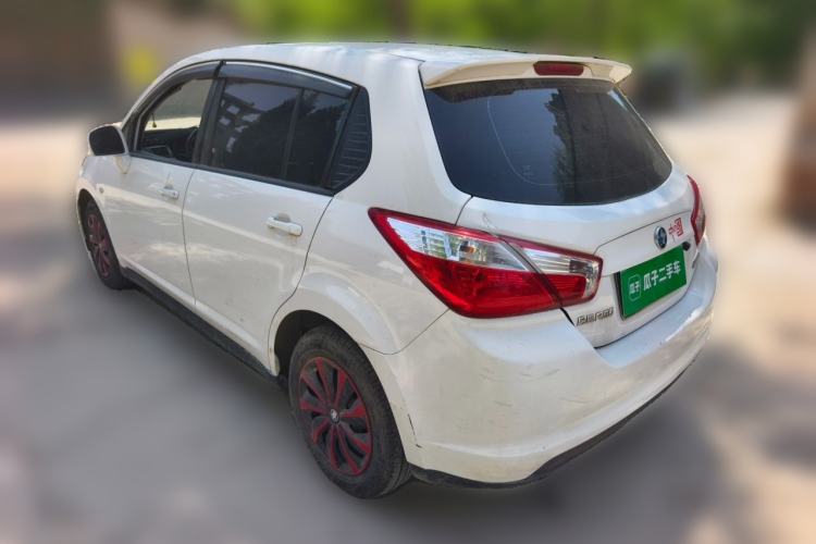 Used Venucia R50 2015 1.6L Manual Fashion Edition Rear Left 45 Deg