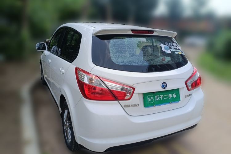 Used Venucia R50 2015 1.6L Automatic Fashion Edition Rear Left 45 Deg