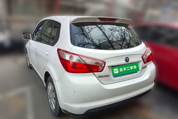 Used Venucia R50 2015 1.6L Automatic Fashion Edition Rear Left 45 Deg