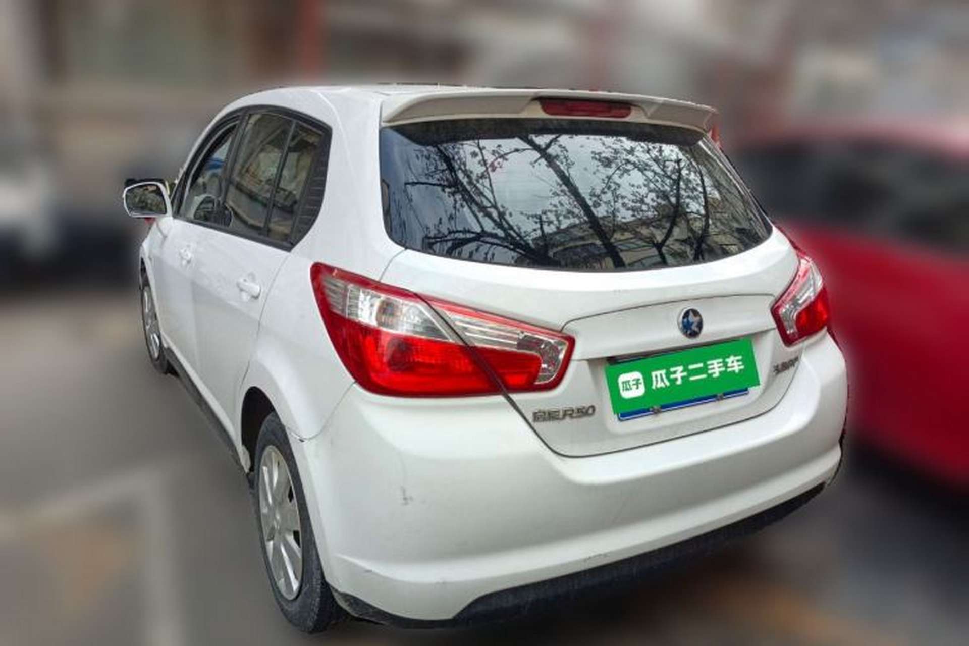 Used Venucia R50 2015 1.6L Automatic Fashion Edition Rear Left 45 Deg