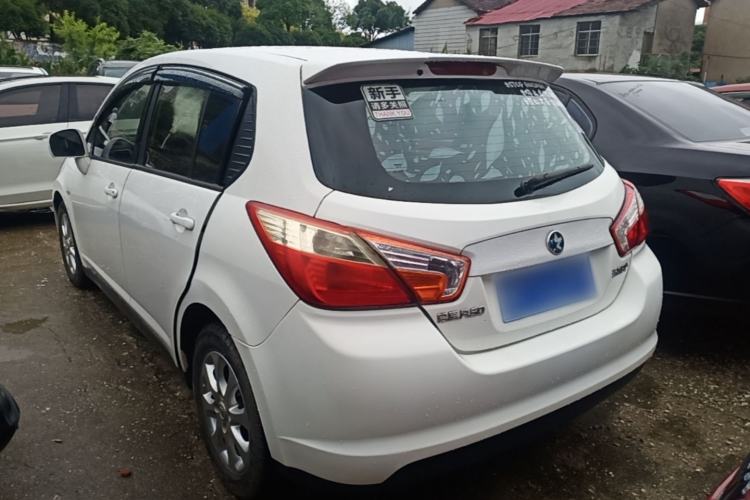 Used Venucia R50 2015 1.6L Automatic Luxury Edition Rear Left 45 Deg