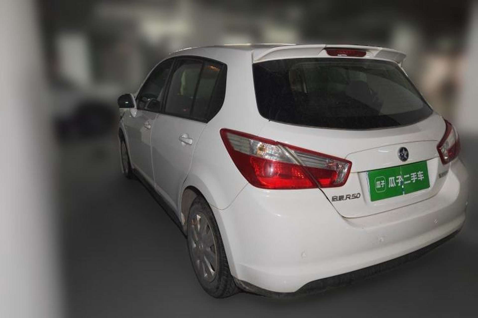 Used Venucia R50 2015 1.6L Manual Fashion Edition Rear Left 45 Deg