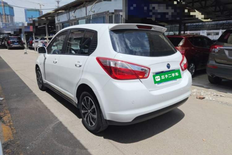 Used Venucia R50 2015 1.6L Automatic Fashion Edition Rear Left 45 Deg