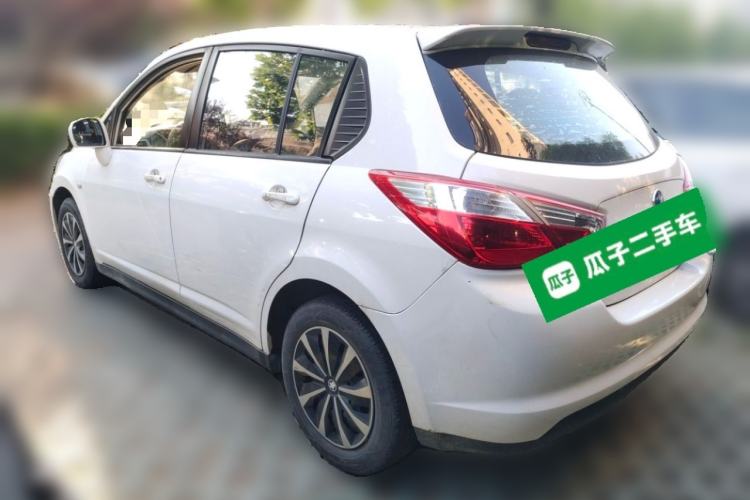 Used Venucia R50 2015 1.6L Automatic Fashion Edition Rear Left 45 Deg