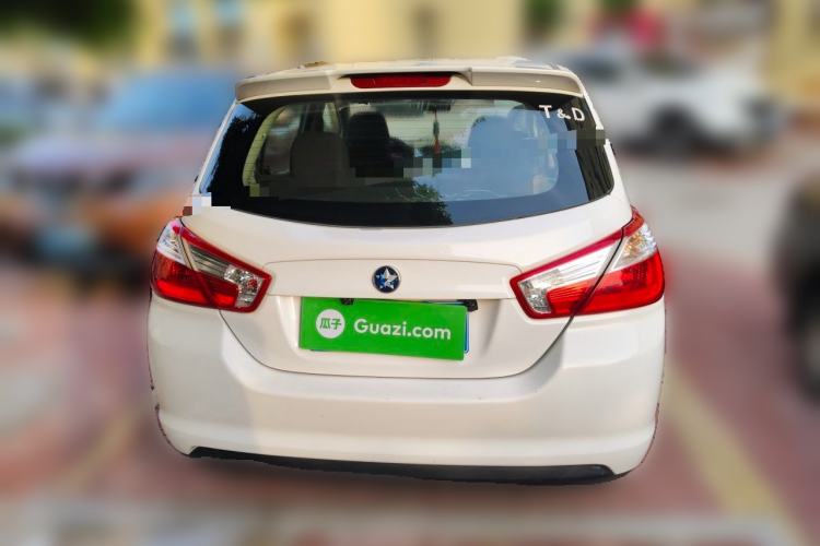 Used Venucia R50 2015 1.6L Automatic Fashion Edition Rear
