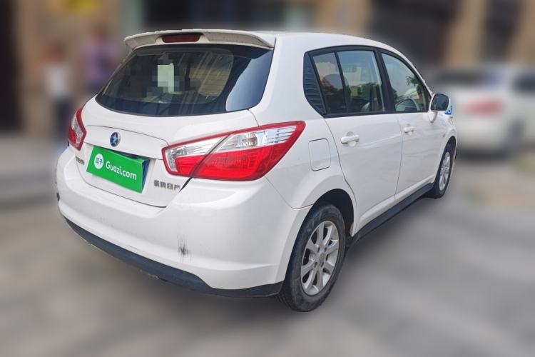 Used Venucia R50 2015 1.6L Manual Fashion Edition Rear Right 45 Deg