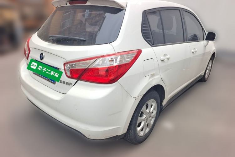 Used Venucia R50 2015 1.6L Manual Luxury Edition Rear Right 45 Deg