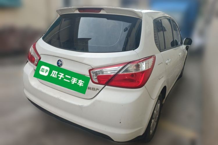 Used Venucia R50 2015 1.6L Automatic Fashion Edition Rear Right 45 Deg