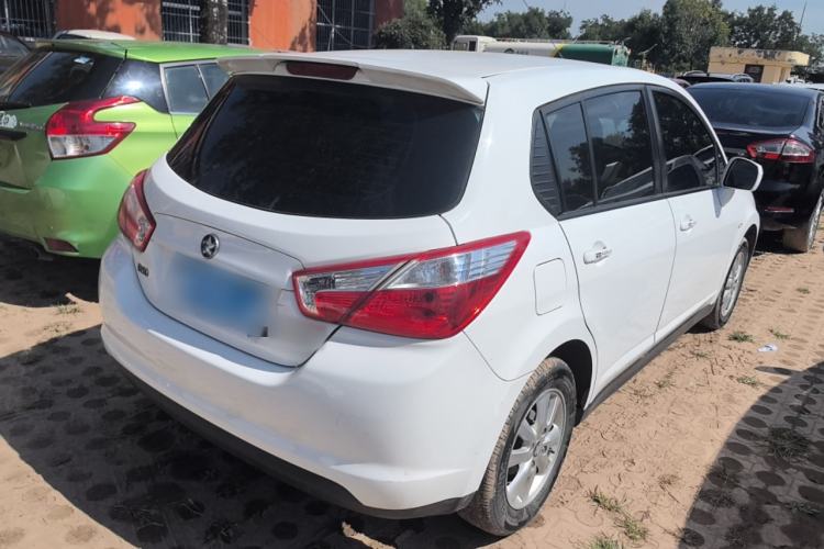 Used Venucia R50 2015 1.6L Manual Fashion Edition Rear Right 45 Deg