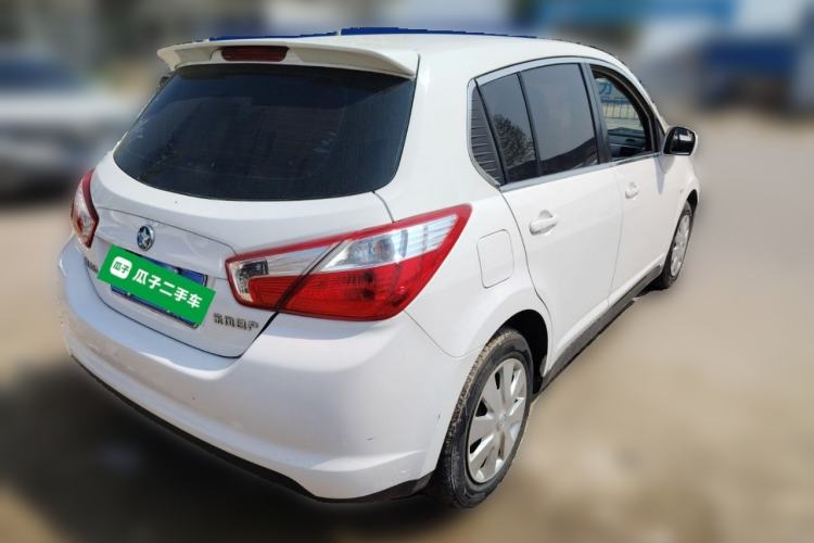 Used Venucia R50 2015 1.6L Manual Fashion Edition Rear Right 45 Deg