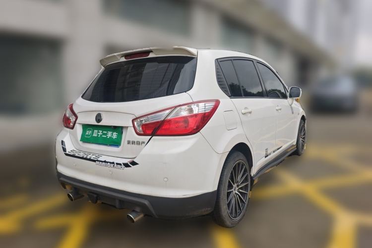 Used Venucia R50 2015 1.6L Automatic Fashion Edition Rear Right 45 Deg