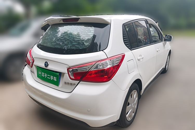Used Venucia R50 2015 1.6L Manual Fashion Edition Rear Right 45 Deg