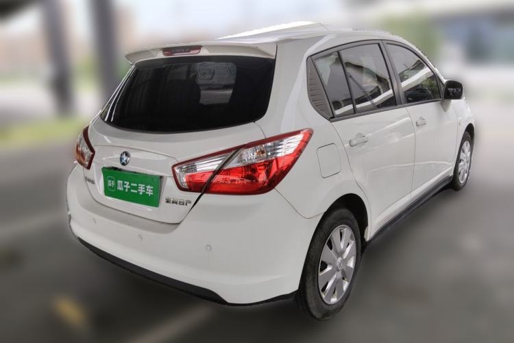 Used Venucia R50 2015 1.6L Manual Fashion Edition Rear Right 45 Deg
